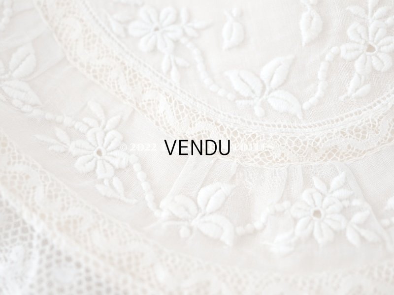 画像8: アンティーク  初聖体のオモニエール 淡いピンクのシルクリボン & 花模様のホワイトワーク(手刺繍)