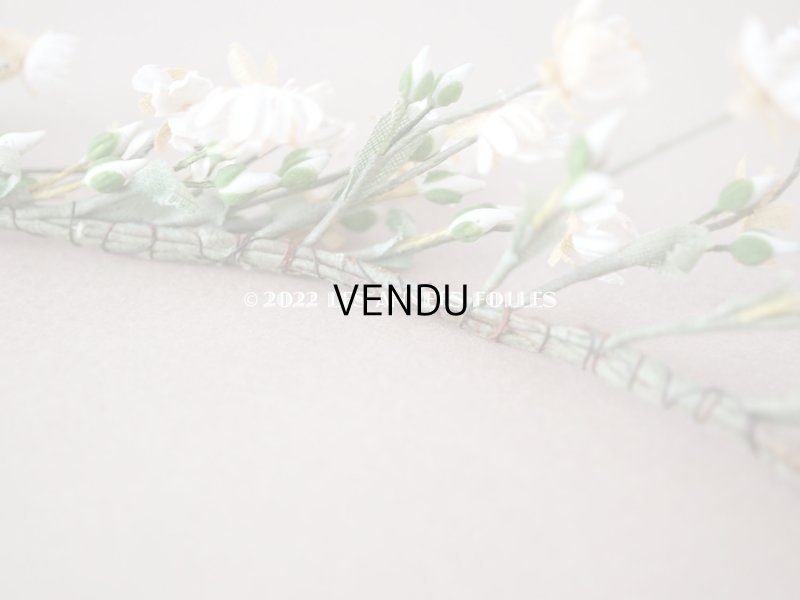 画像13: 19世紀末 アンティーク 白い小さなの布花のティアラ 花冠