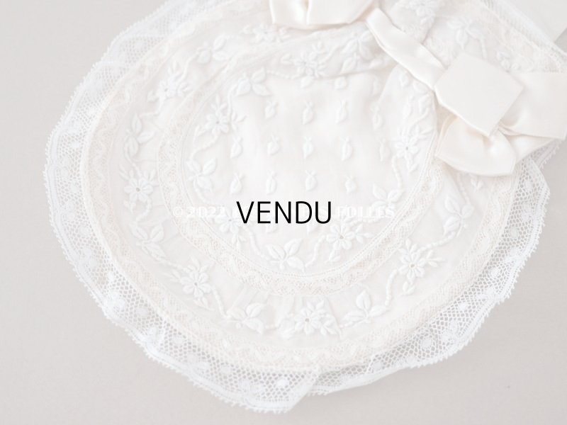 画像5: アンティーク  初聖体のオモニエール 淡いピンクのシルクリボン & 花模様のホワイトワーク(手刺繍)