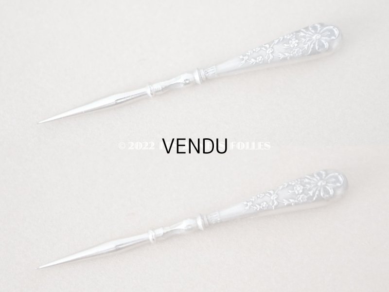 画像8: 1900年頃 アンティーク シルバー製 リボン&花のガーランド ソーイングセット 裁縫道具