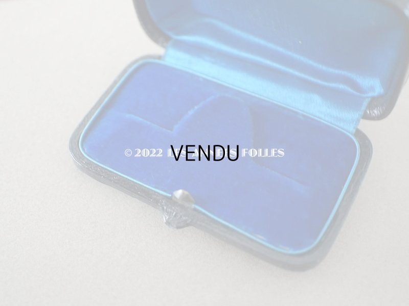 画像7: 19世紀末 アンティーク 本革製 イニシャル入り ブローチ用ボックス　黒 ジュエリーボックス