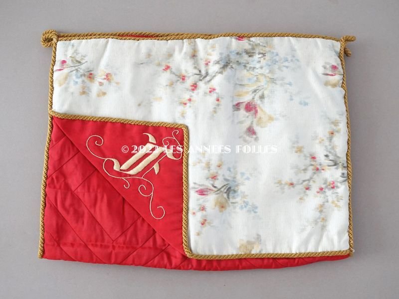 画像2: ＊蚤の市＊19世紀 アンティーク シルク製 ハンキーケース イニシャル刺繍入り ハンカチ用ポシェット 