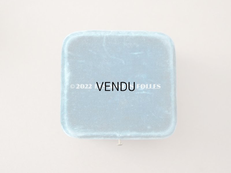 画像8: 19世紀末　アンティーク ブレスレット用 ジュエリーボックス　ブルーのベルベット