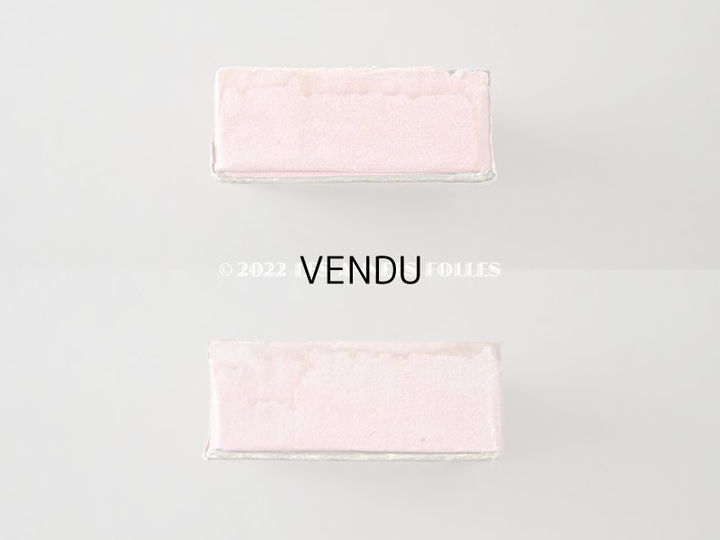 画像5: 1900年代 アンティーク 未開封 ガラスの蓋の紙箱 ゴールドのスパンコール1000ピース入り - AUX GALERIES LAFAYETTE -