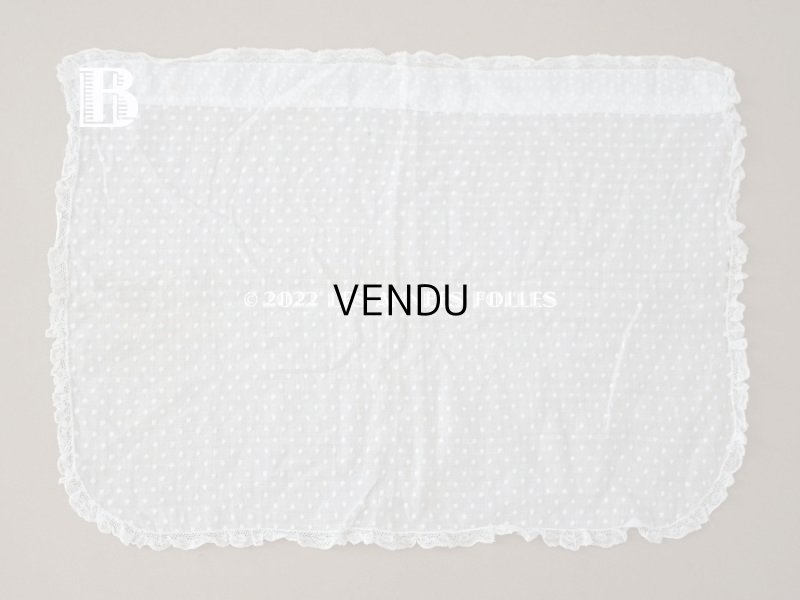 画像9: アンティーク  とても小さな花刺繍入り コットン生地  34.5×46.5cm