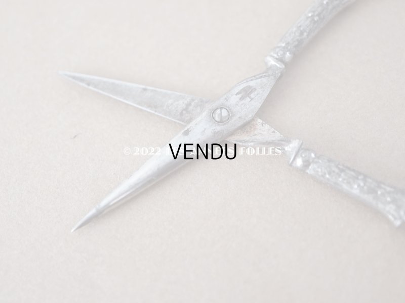 画像12: 1920年代 アンティーク リボン&ローズパニエ柄 ソーイングセット 裁縫道具