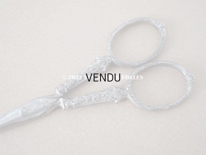 画像9: 1920年代 アンティーク リボン&ローズパニエ柄 ソーイングセット 裁縫道具