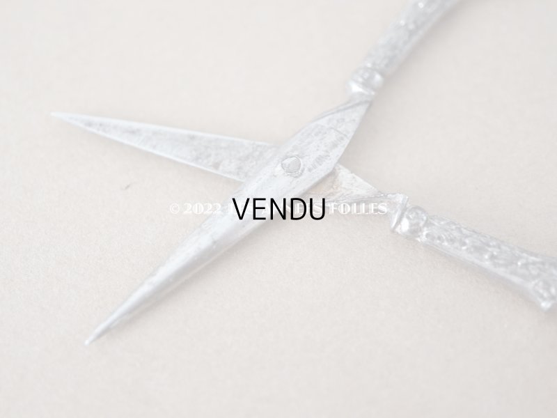 画像13: 1920年代 アンティーク リボン&ローズパニエ柄 ソーイングセット 裁縫道具