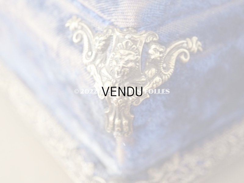 画像12: 19世紀末 アンティーク 　裁縫箱　鍵付き マリンブルーのベルベット＆シルククッション