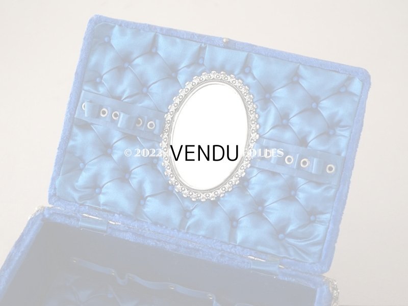 画像17: 19世紀末 アンティーク 　裁縫箱　鍵付き マリンブルーのベルベット＆シルククッション