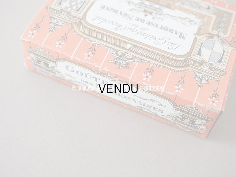 画像12: アンティーク 『 マルキーズ・ ドゥ・セヴィニエ 』のお菓子箱 LES GOUTERS AU CHOCOLAT DE ROYAT - MARQUISE DE SEVIGNE PARIS -