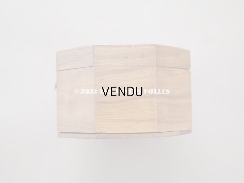 画像14: アンティーク モシュリンヌ 鈴蘭のジュエリーボックス パウダーブルーのシルク製クッション