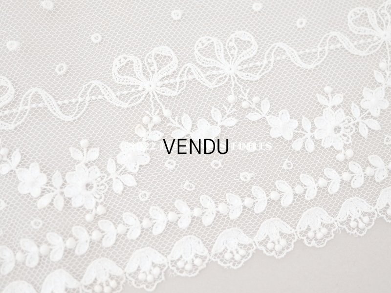 画像4: アンティーク リボン＆花のガーランド 小さなポンポン付 幅広レース   幅18cm