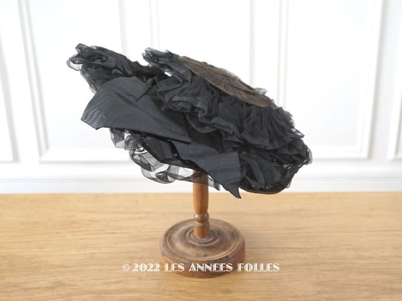 画像1: 19世紀 アンティーク  黒のシルクサテンのフリル付き　帽子