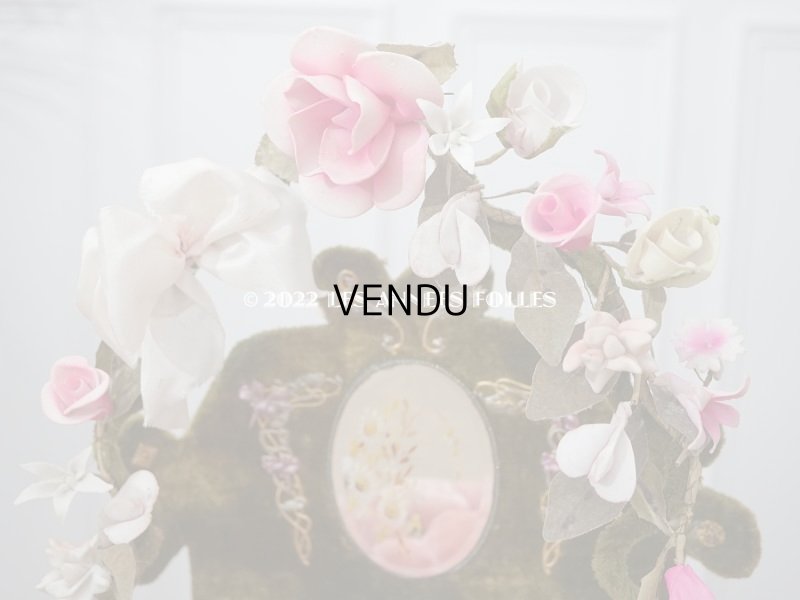 画像4: 1900年頃 アンティーク  グローブ・ド・マリエのパニエ型クッション  アイリスの花