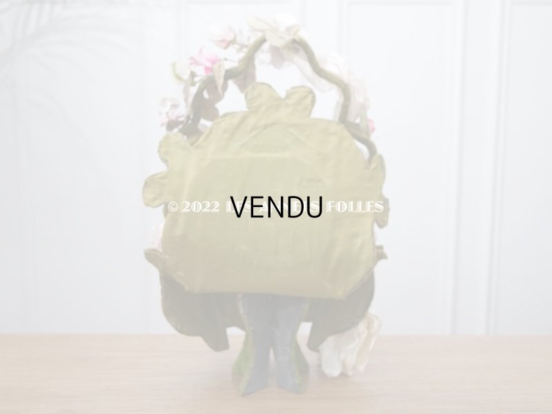 画像16: 1900年頃 アンティーク  グローブ・ド・マリエのパニエ型クッション  アイリスの花