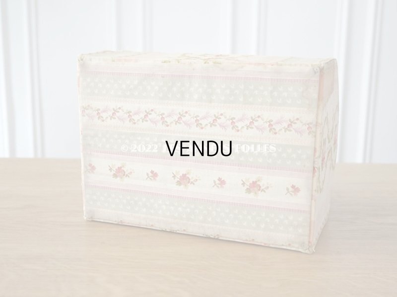 画像13: 18世紀 アンティーク 大きなコフレ　花模様のシルク地