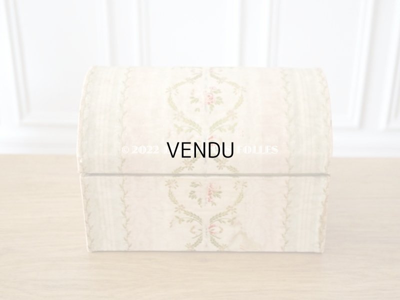 画像3: 18世紀 アンティーク 大きなコフレ　花模様のシルク地