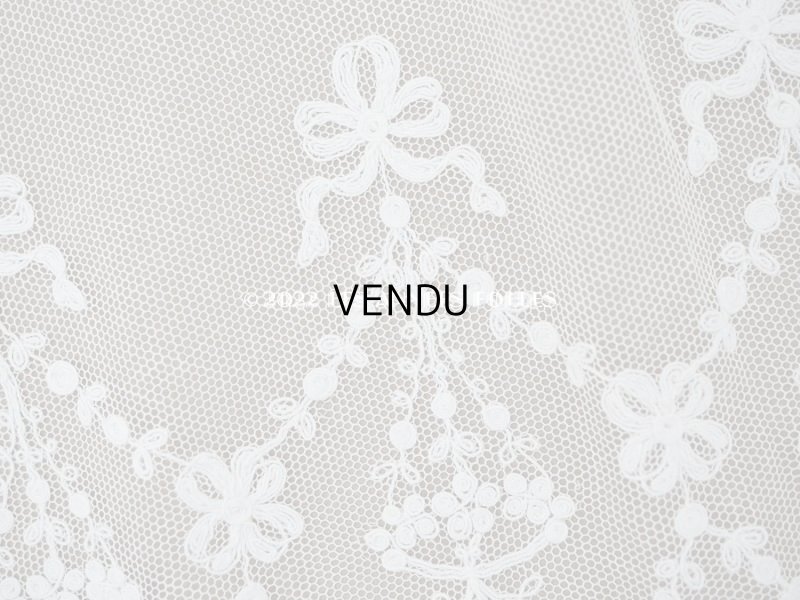 画像9: 【クリスマスセール2022対象外】アンティーク 花の刺繍入り 幅広レース 幅26.5〜28.5cm