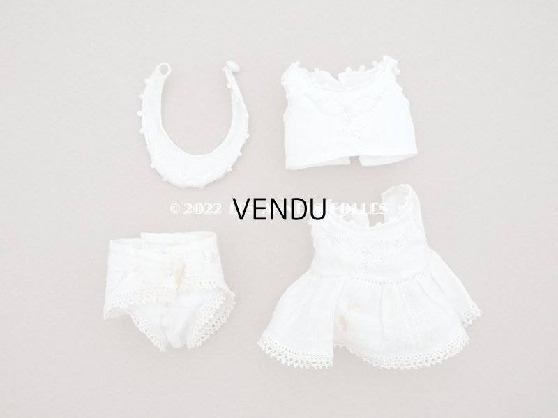 画像8: 【クリスマスセール2022対象外】アンティーク  ドールベッド & ドールドレスのセット ベビードール用　手縫い＆手刺繍＆手編みのレース