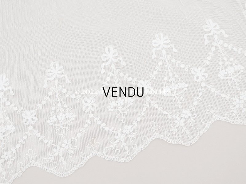 画像3: アンティーク 花の刺繍入り 幅広レース 幅28〜30cm