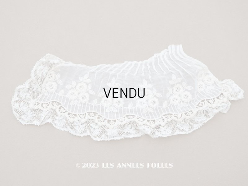 画像1: アンティーク フリルレース オフホワイト 花刺繍  24.5×10.5cm　