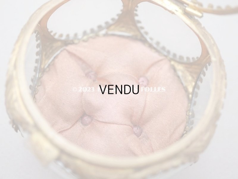 画像10: 19世紀末 アンティーク ジュエリーボックス 　スモーキーなピーチピンク シルク製クッション　