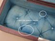 画像12: アンティーク 本革製 ジュエリーケース スモーキーブルーのシルク製クッション (12)