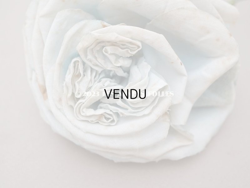 画像4: 1900年代 アンティーク　大きな薔薇の布花 パウダーブルー　クウォーターロゼット咲き