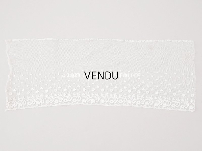 画像3: アンティーク 花の刺繍入り 幅広レース オフホワイト　42cm 幅15.7cm