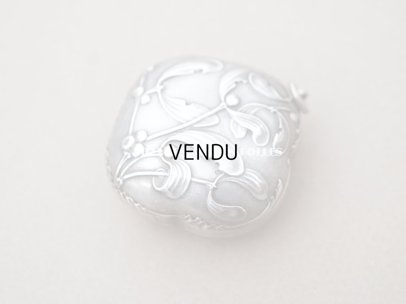 画像3: アンティーク シルバー製 ヤドリギのパウダーケース 