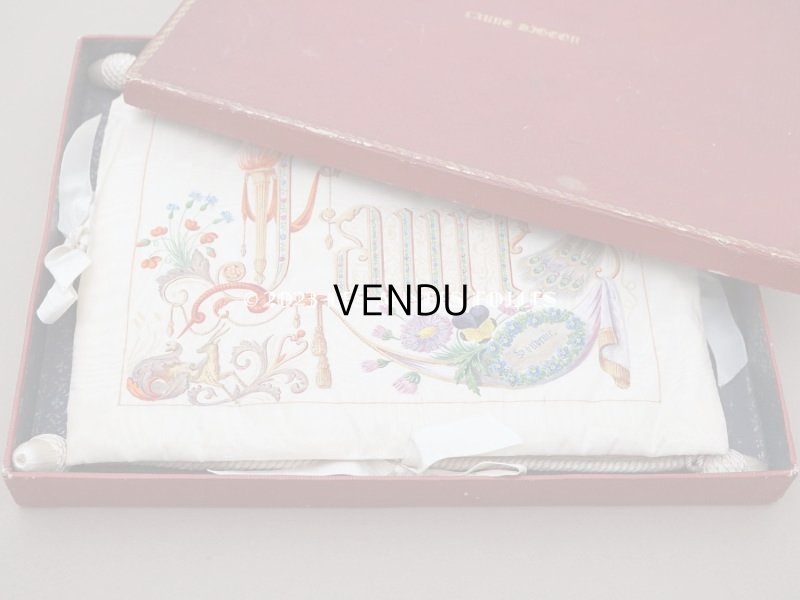 画像15: 19世紀 新品同様 アンティーク 箱入り　シルク製 ハンキーケース ハンドペイント ハンカチ用ポシェット 