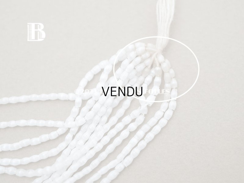 画像7: アンティーク 極小 スフレビーズ ライン入り パールホワイト サティネビーズ 約1.5×2.5mm  約600ピース