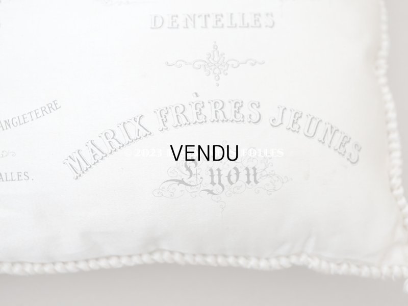 画像3: 19世紀末 アンティーク  シルク製クッション LYONのシルク専門店 SOIERIES CACHEMIRES DES INDES DENTELLES - MARIX FRERES JEUNES -