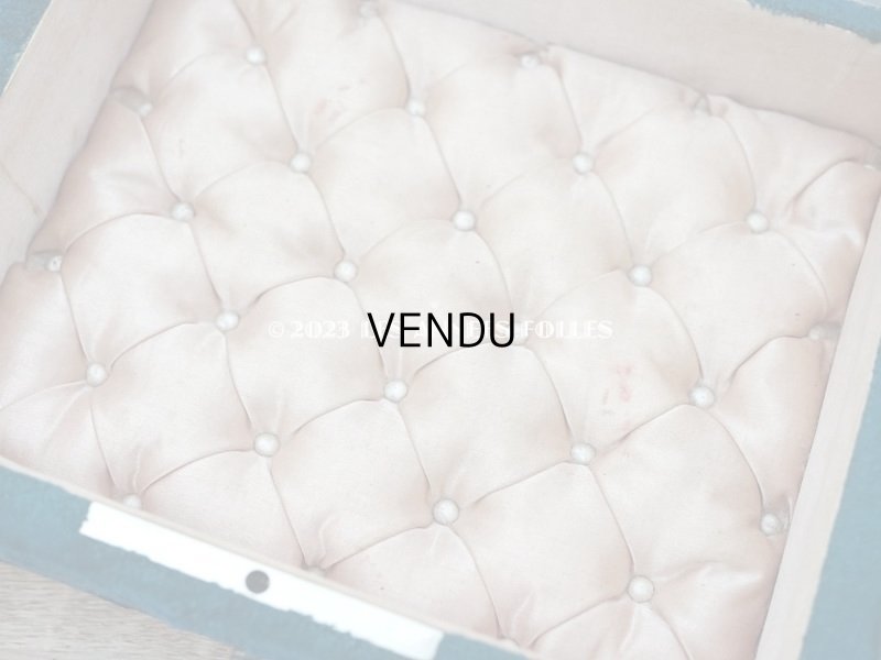 画像8: 19世紀末 アンティーク 裁縫箱　パウダーピンクのシルククッション＆ブルーグリーンのベルベット