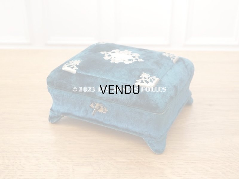 画像3: 19世紀末 アンティーク 裁縫箱　パウダーピンクのシルククッション＆ブルーグリーンのベルベット