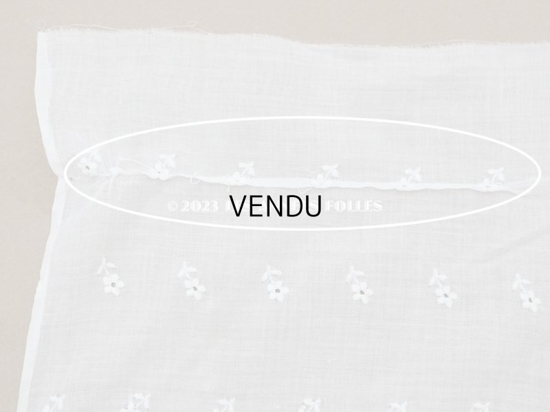 画像9: アンティーク 幅広レース リボンが結ばれた花かごの刺繍入り 2.2m 幅33.5cm　ペチコートの裾