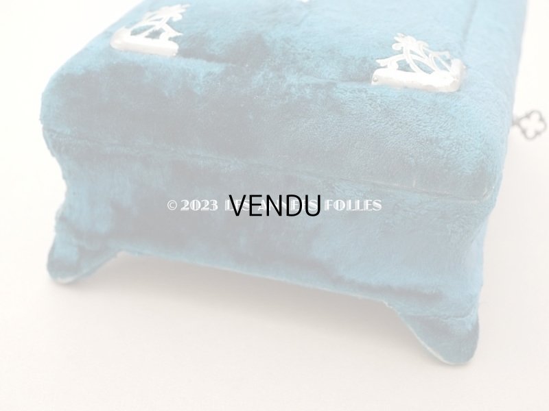 画像16: 19世紀末 アンティーク 裁縫箱　パウダーピンクのシルククッション＆ブルーグリーンのベルベット