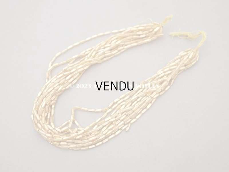 画像2: アンティーク スフレビーズ スモーキーゴールド スティック型  2×5.5mm  約550〜600ピース 吹きガラス製 ビーズ