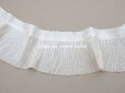 画像2: アンティーク シルク製 幅広 プリーツリボン オフホワイト&アイボリー  11cm幅   (2)