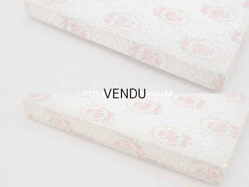 画像5: アンティーク ピンクの薔薇のメダイヨンのハンキーケース リボン付 カルトナージュボックス