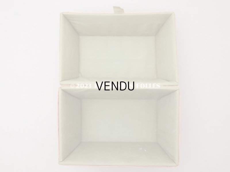 画像19: 19世紀初頭 アンティーク シルク製ボックス 王冠紋章&鈴蘭とリボンのガーランドの刺繍入り