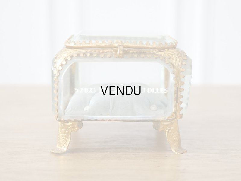 画像7: 19世紀末 アンティーク ジュエリーボックス スモーキーブルーのシルククッション