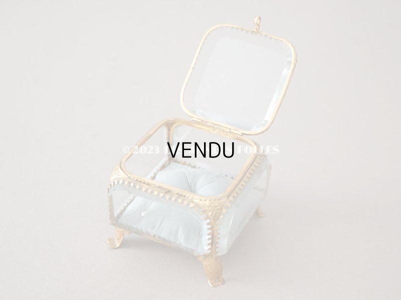 画像4: 19世紀末 アンティーク ジュエリーボックス スモーキーブルーのシルククッション