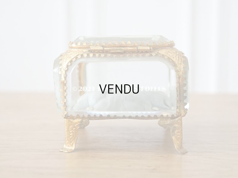 画像8: 19世紀末 アンティーク ジュエリーボックス スモーキーブルーのシルククッション