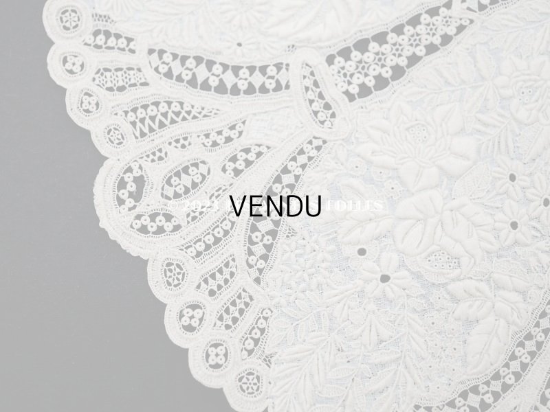 画像9: 18世紀 アンティーク ニードルレース&ホワイトワーク 結婚式のハンカチ ガリエラ美術館