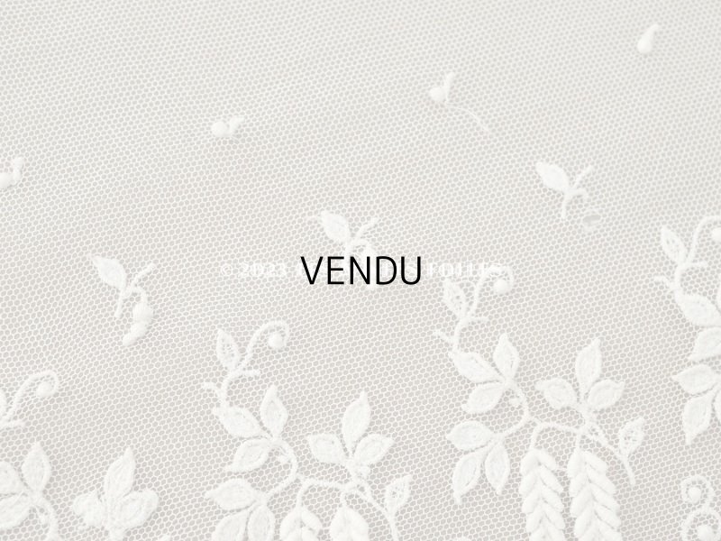 画像3: アンティーク 小さなポンポン付 レース  106cm 幅16〜18cm