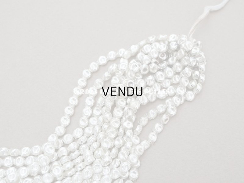 画像3: アンティーク スフレビーズ シルバー ライン入り ラウンド  5mm  約330ピース 吹きガラス製 ビーズ