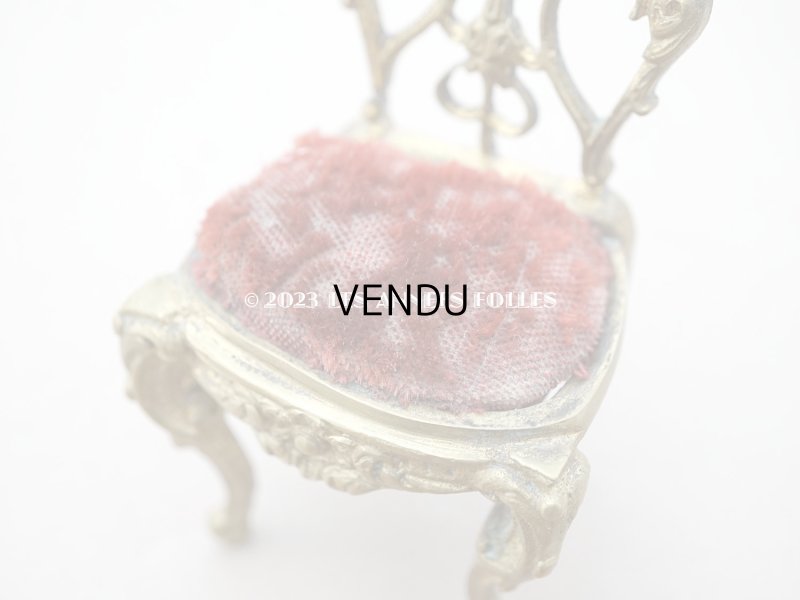 画像4: アンティーク 椅子型 ジュエリースタンド ベルベットのクッション