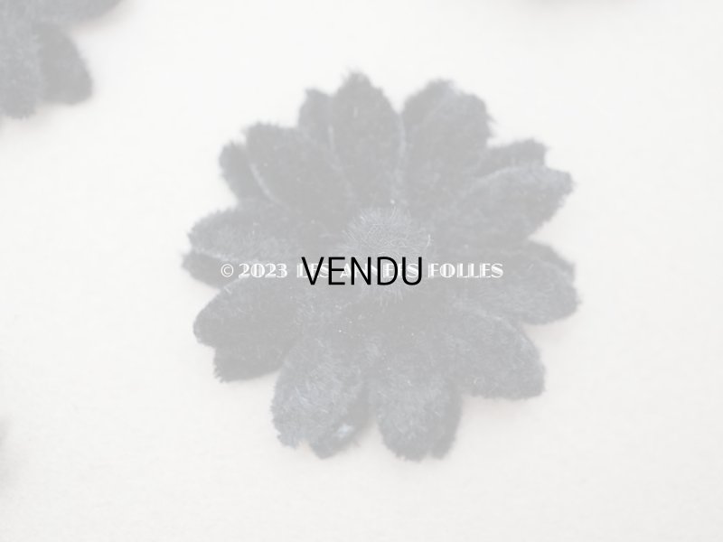 画像3: アンティーク 布花材料  ベルベットの花びらのセット 黒　7ピースのセット 3.7cm